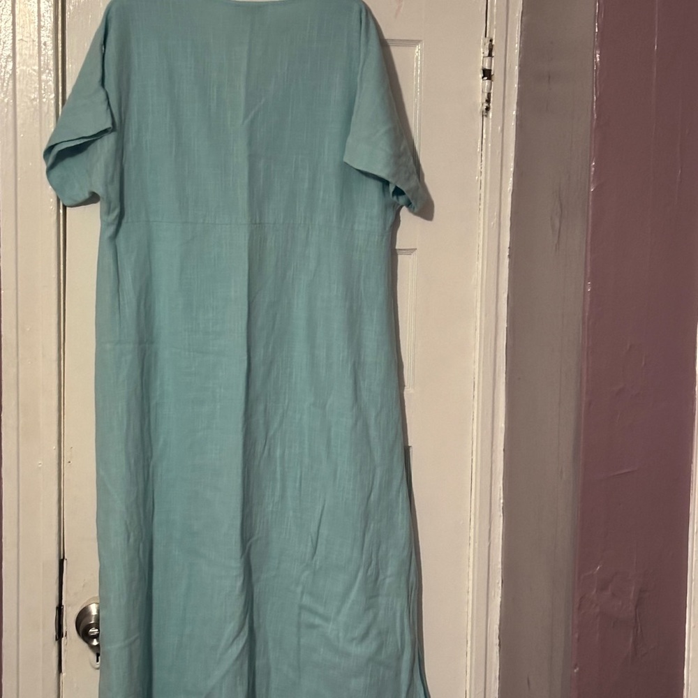 Nomad Soft Blue V-Neck Top - Picture 8 of 11